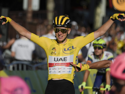 Tadej Pogačar víťazom Tour de France 2021