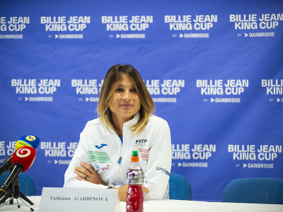 Na snímke kapitánka tímu Talianska Tathiana Garbinová počas tlačovej konferencie pred zápasom kvalifikácie o postup na finálový turnaj pohára Billie-Jean Kingovej