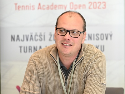 Na snímke zástupca riaditeľa a manažér turnaja Tomáš Boleman počas tlačovej konferencie tenisového klubu TC EMPIRE Trnava k najväčšiemu tenisovému turnaju žien na Slovensku - EMPIRE Tennis Academy Open 2023