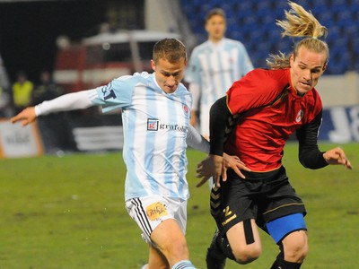 Tomáš Strnad zo Senice a Erik Grendel zo Slovanu