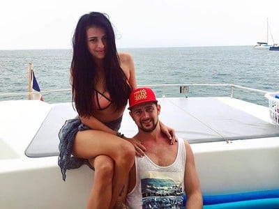 Tomáš Tatar si na luxusnej dovolenke užíva chvíle voľna so svojou sexi polovičkou
