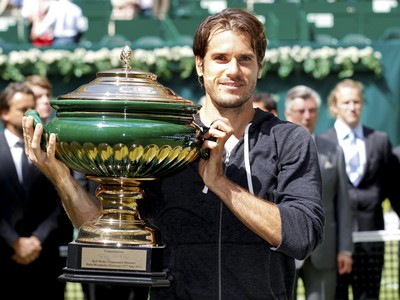Tommy Haas zdolal vo finále turnaja v Halle Rogera Federera