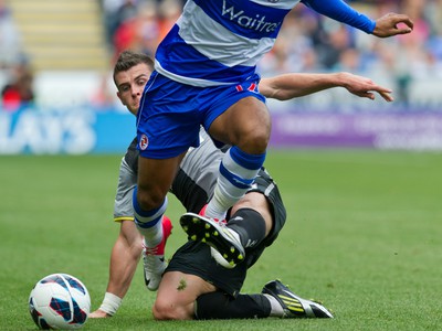 Garath McCleary a Gareth Bale