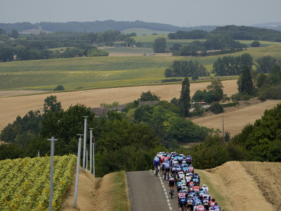 Cyklisti počas 19. etapy Tour de France