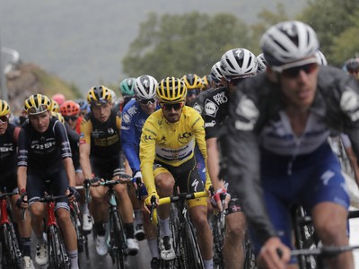 Cyklisti počas 3. etapy Tour de France