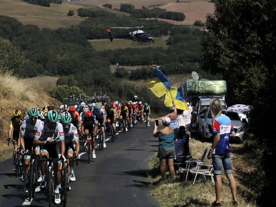 Cyklisti počas 7. etapy Tour de France
