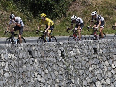 Chris Froome a Geraint Thomsa počas 19. etapy Tour de France