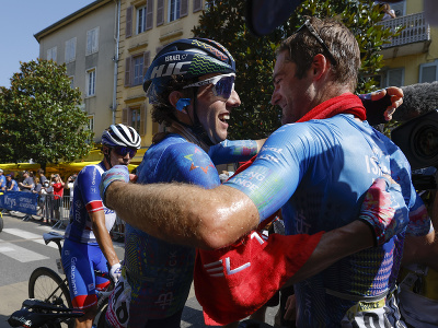 Kanadský cyklista Hugo Houle triumfoval v utorňajšej 16. etape 109. ročníka Tour de France
