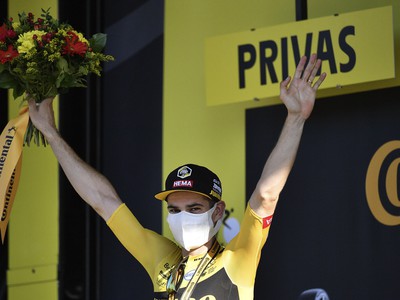 Wout Van Aert oslavuje víťazstvo v piatej etape Tour de France