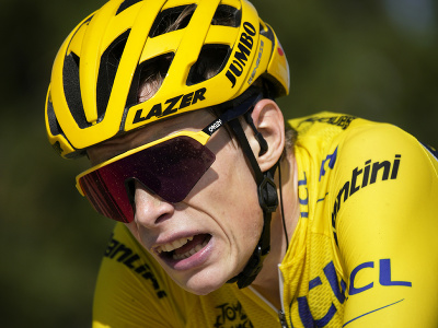 Jonas Vingegaard v žltom drese pre lídra Tour de France 2023