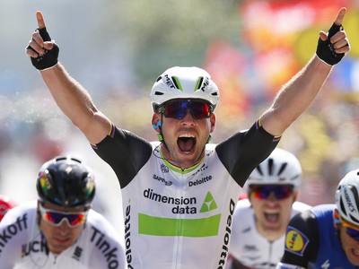 Mark Cavendish a jeho víťazná radosť v cieli prvej etapy Tour