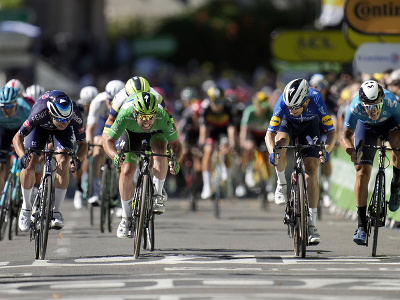 Mark Cavendish vyhral 34. etapu a vyrovnal Merckxa