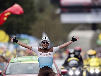 Francúzsky cyklista Nans Peters zvíťazil v sobotňajšej 8. etape Tour de France