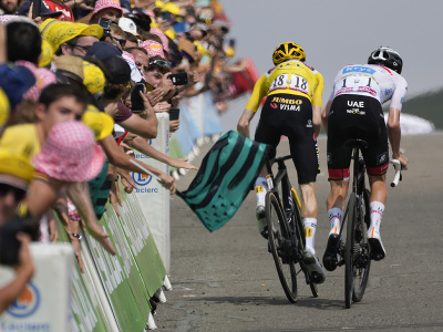Záverečný súboj v 17. etape Tour de France medzi Tadejom Pogačarom a Jonasom Vingegaardom