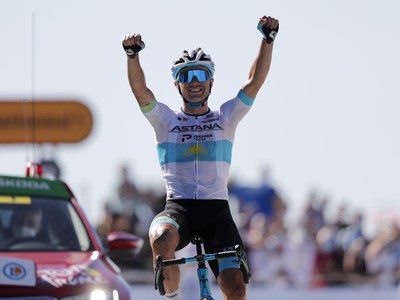 Víťaz šiestej etapy Tour de France Alexej Lucenko