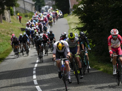 Pelotón počas 16. etapy Tour de France