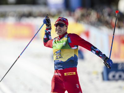Nórsky bežec na lyžiach Harald Östberg Amundsen triumfoval v piatej etape Tour de Ski 