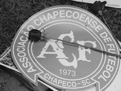 Tragédia obrovských rozmerov zasiahla brazílsky futbalový klub Chapecoense