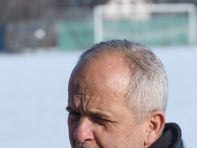 Tréner ŠKF ORION TIP Sereď Juraj Jarábek počas prvého tréningu zimnej prípravy na jarnú časť futbalovej Fortuna ligy na štadióne v Seredi 