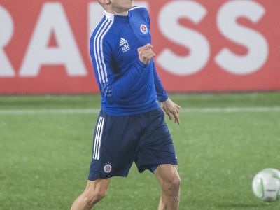 Na snímke hráč ŠK Slovan Bratislava David Hrnčár počas tréningu