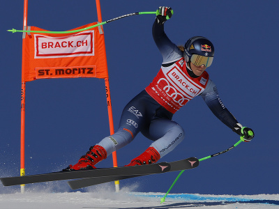 Talianska lyžiarka Sofia Goggiová počas tréningu zjazdu v St. Moritzi