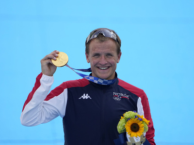 Nór Blummenfelt získal zlato v triatlone