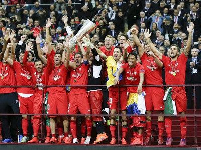 Sevilla vo finále Európskej
