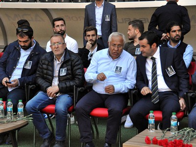 Turecký Gaziantepspor sa rozlúčil s tragicky zosnulým českým futbalistom Františkom Rajtoralom 