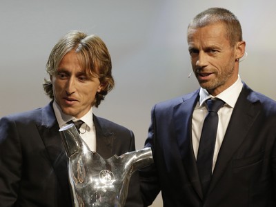 Luka Modrič hráčom roka UEFA
