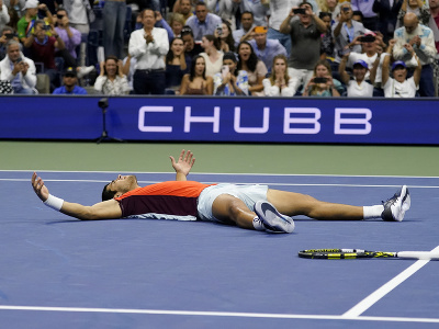Španielsky tenista Carlos Alcaraz triumfoval v mužskej dvojhre na US Open a získal prvý grandslamový titul v kariére.