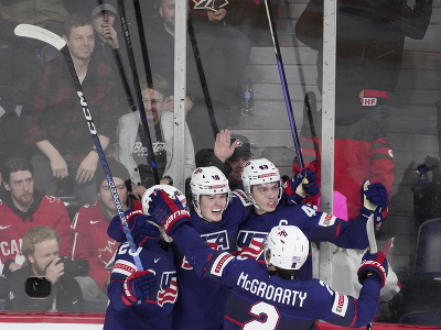 Hokejisti USA získali na majstrovstvách sveta hráčov do 20 rokov v Kanade bronzové medaily