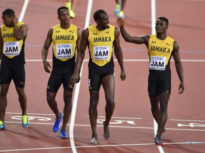 Zranený Usain Bolt zažil v štafete trpkú rozlúčku s fenomenálnou kariérou