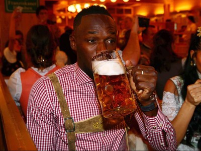 Usain Bolt si užíval slávny festival piva