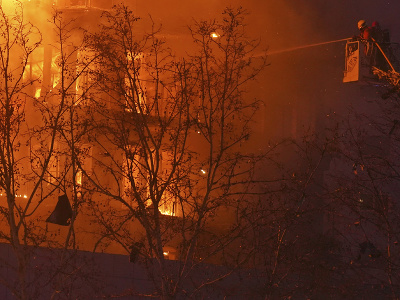 Ničivý požiar budovy vo Valencii