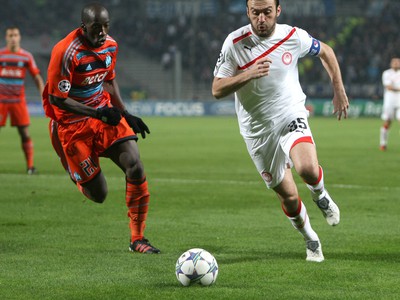 Souleymane Diawara a Vassilis Torossidis