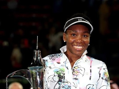 Venus Williamsová s trofejou