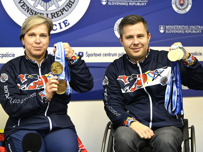 Na snímke úspešní parastrelci