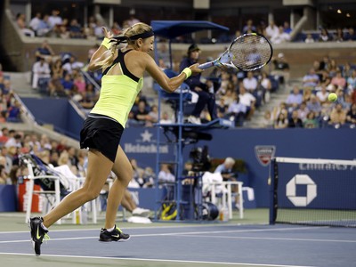 Viktoria Azarenková postúpila hladko do osemfinále US Open