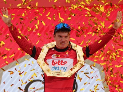 Belgický cyklista Lennert van Eetvelt sa stal celkovým víťazom etapových pretekov Okolo Spojených arabských emirátov. 