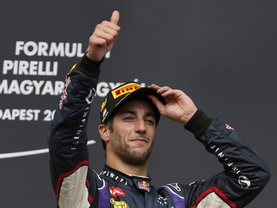 Daniel Ricciardo a jeho víťazná radosť