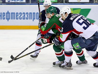 Vladimír Mihálik v súboji s hráčom Kazane