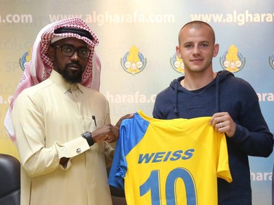 Vladimír Weiss s novým dresom tímu Al-Gharafa 