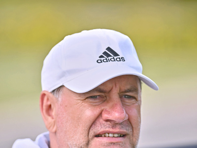 Tréner ŠK Slovan Bratislava Vladimír Weiss