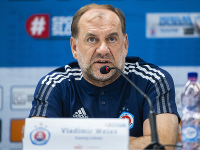 Na snímke tréner ŠK Slovan Vladimír Weiss počas tlačovej konferencie pred zápasom Slovan Bratislava - Young Boys Bern