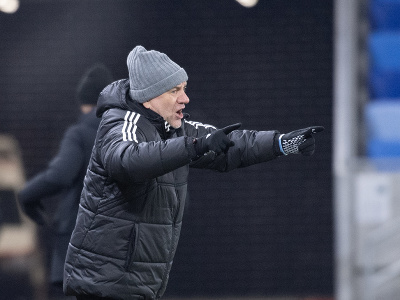 Tréner Slovana Vladimír Weiss starší počas zápasu 