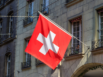 Švajčiarska vlajka - ilustračné foto