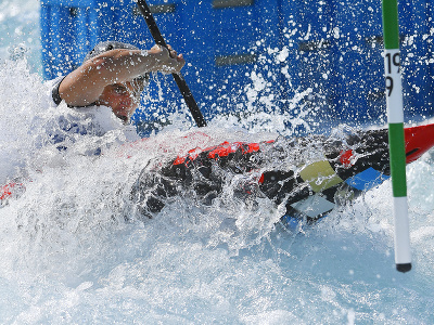Na snímke reprezentant vo vodnom slalome Jakub Grigar v kvalifikačnej jazde v kategórii K1 počas XXXII. letných olympijských hier v Tokiu