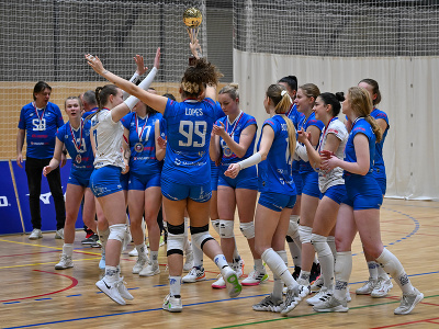 Hráčky Volley project UKF