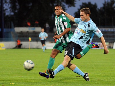 Vratislav Gajdoš z FC Nitra a Rafael Ricardo De Oliveira Torres z 1. FC Tatran Prešov