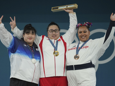 Emily Campbellová, Li Wen